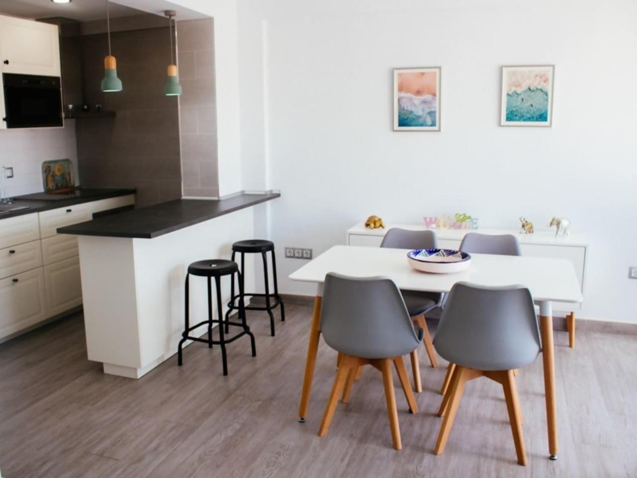 Loft En Residencial 1ª Linea Con Piscina Apartment Алгаробо-Коста Екстериор снимка