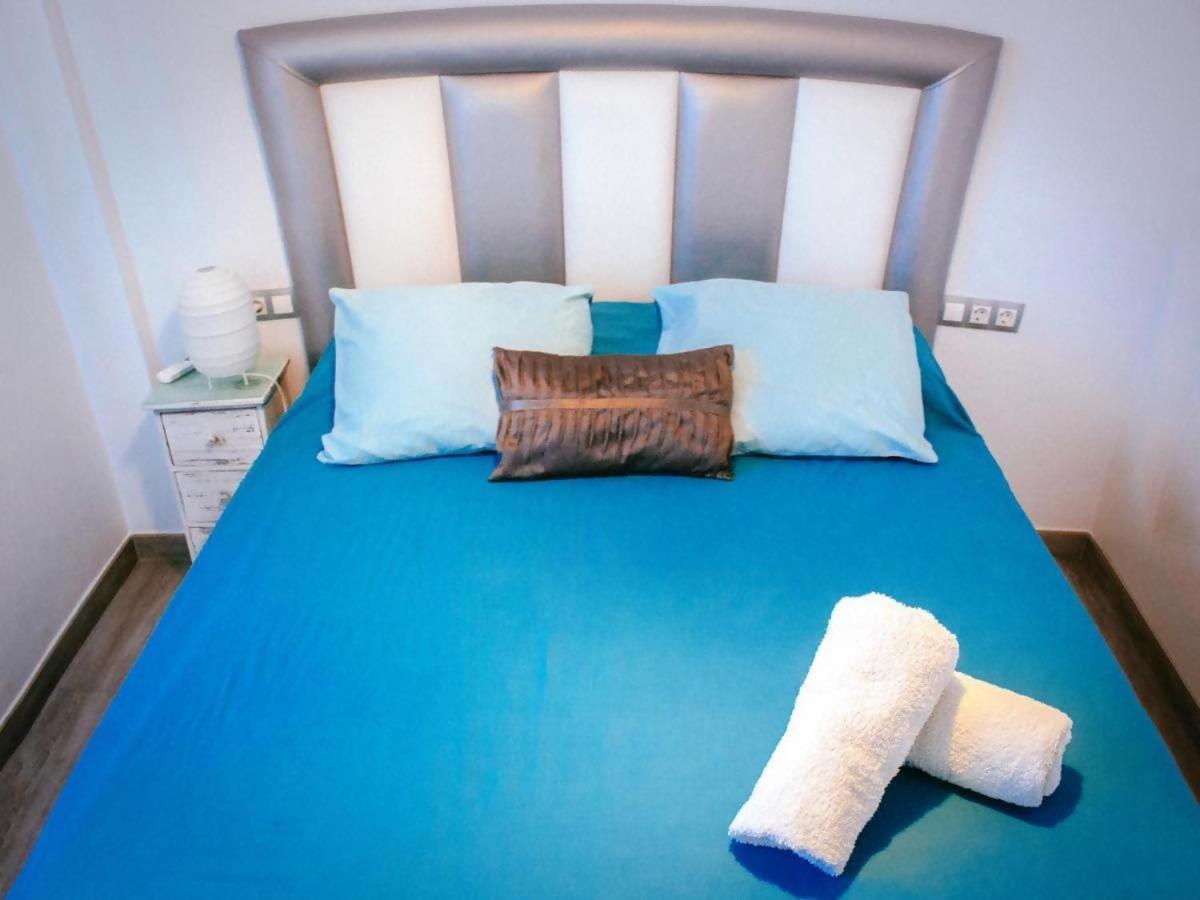 Loft En Residencial 1ª Linea Con Piscina Apartment Алгаробо-Коста Екстериор снимка